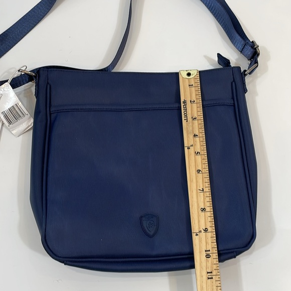Heys Travel HiLite Crossbody Bag Navy RFID Shield Tablet Sleeve NWT - Picture 7 of 13